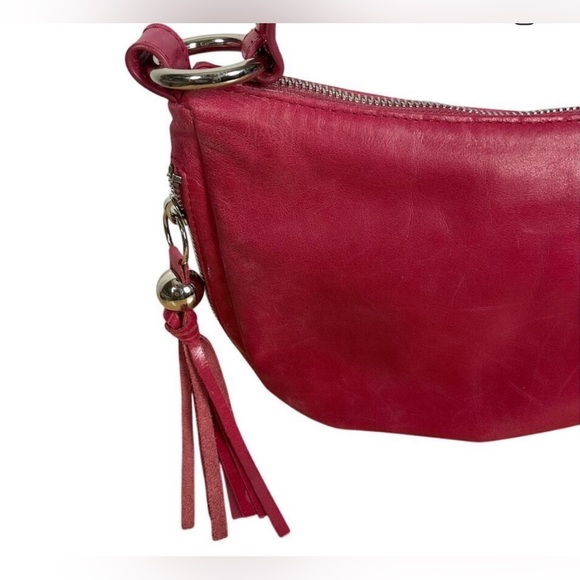 Elegant HOBO Pink Leather Shoulder Bag - Picture 4 of 5